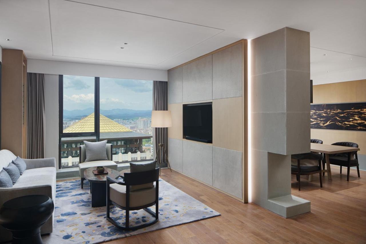 Sheraton Yunfu Xinxing Hotel Eksteriør bilde