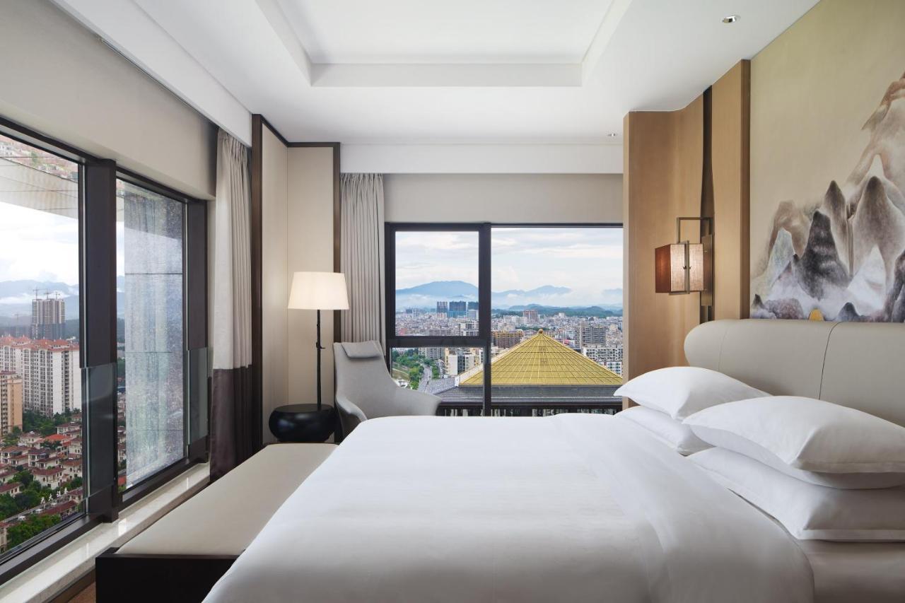 Sheraton Yunfu Xinxing Hotel Eksteriør bilde